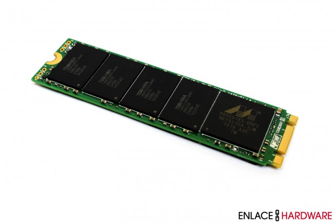 Plextor-M6e-256GB-Review-4