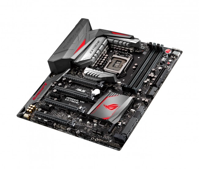 ASUS-Maximus-VIII-Extreme-1