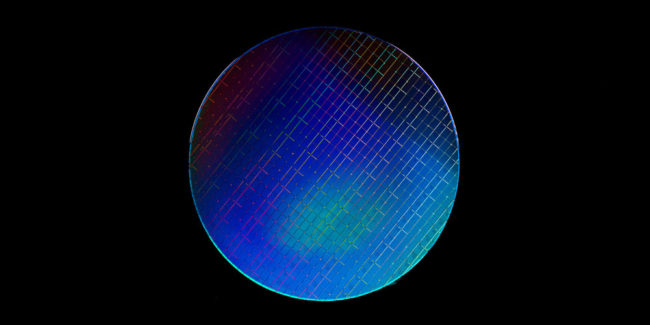 Intel spin qubits