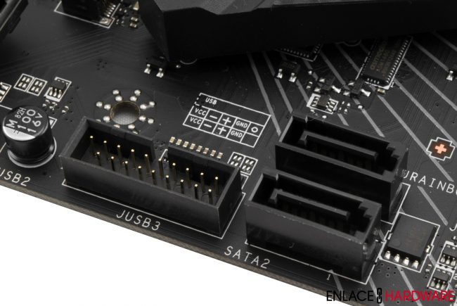 MSI X470 Gaming Pro Carbon Review